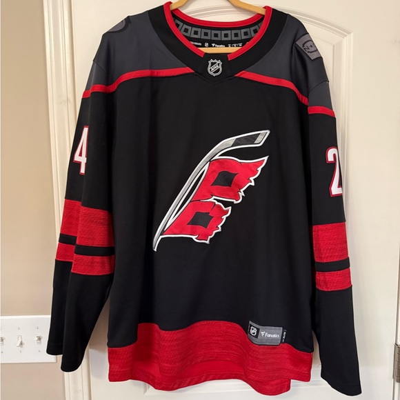 Carolina Hurricanes Fanatics Black and Red NHL Jersey - Picture 3 of 3